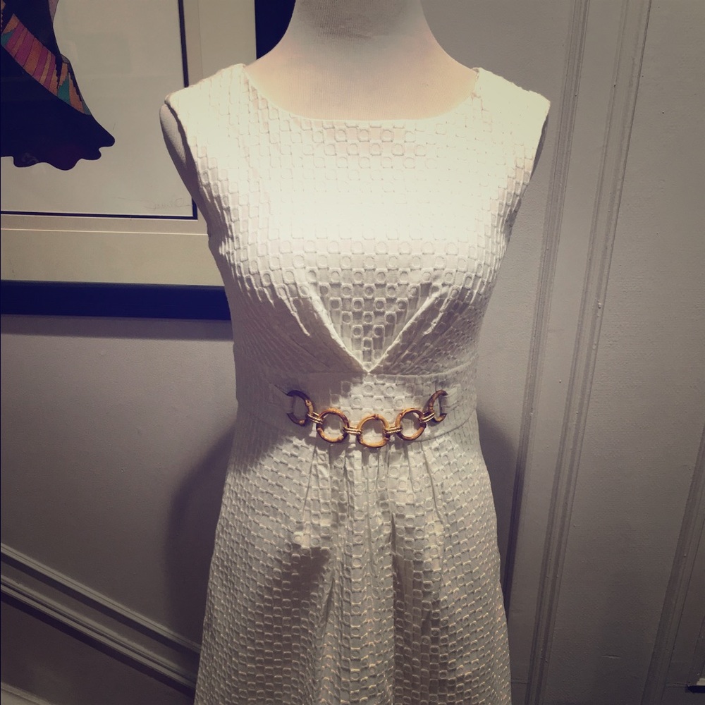 Beautiful white Sandra Darren dress